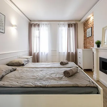 Daire Golden Apartments&uniwersytecka Wroclaw